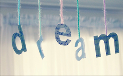 “勇敢”堅定夢想，不忘初心繼續(xù)前行——12月演講主題1